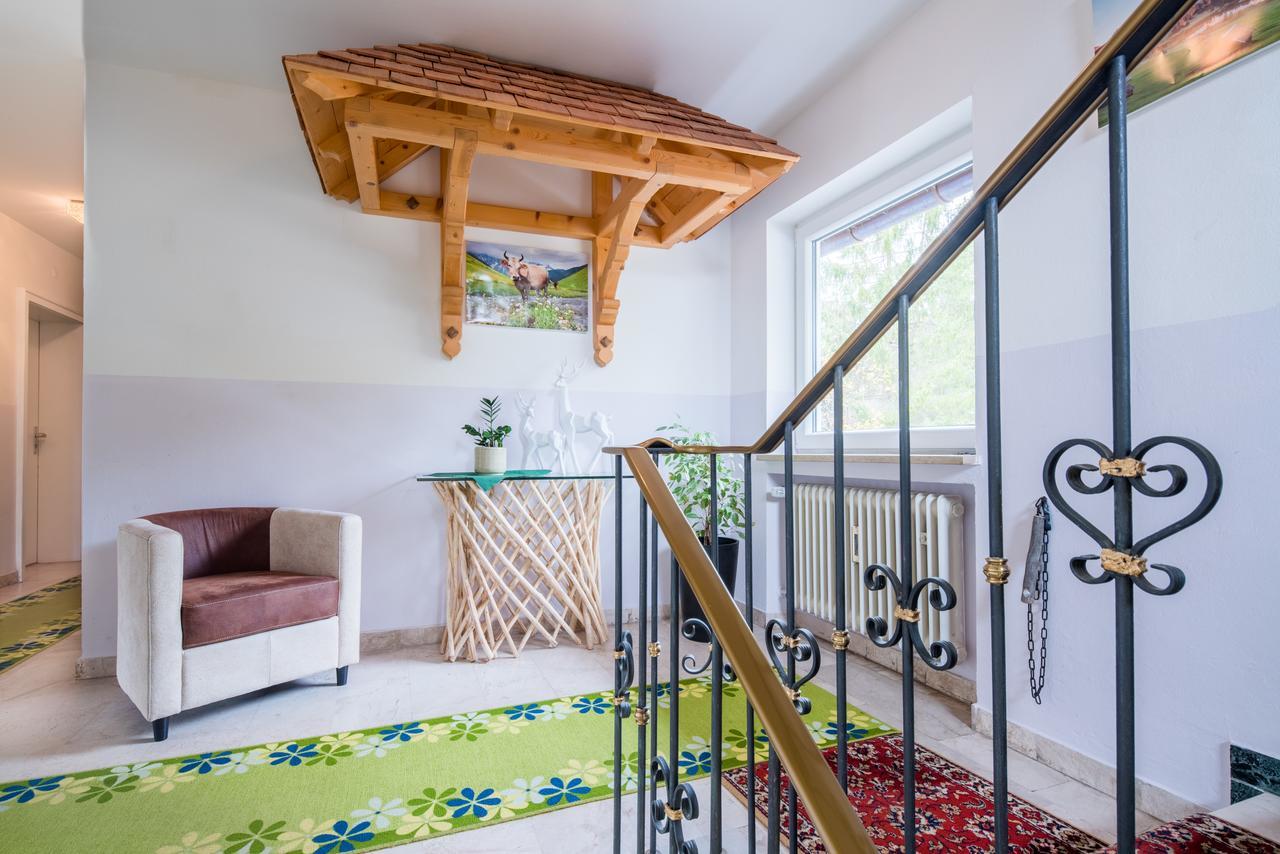 Zur Schoenen Aussicht Hotel Garni Garmisch-Partenkirchen Exterior foto